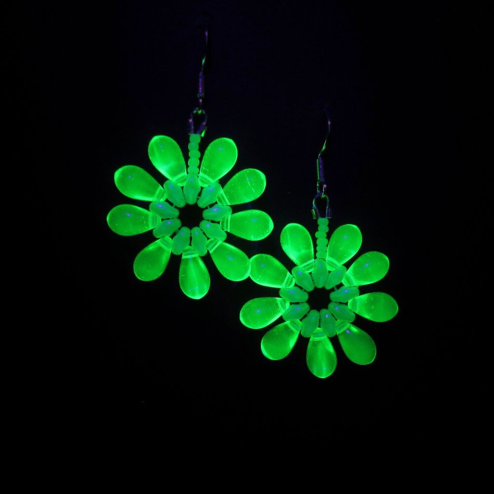 Handwoven Uranium Glass drop flower Statement earrings - Picture 4 of 10